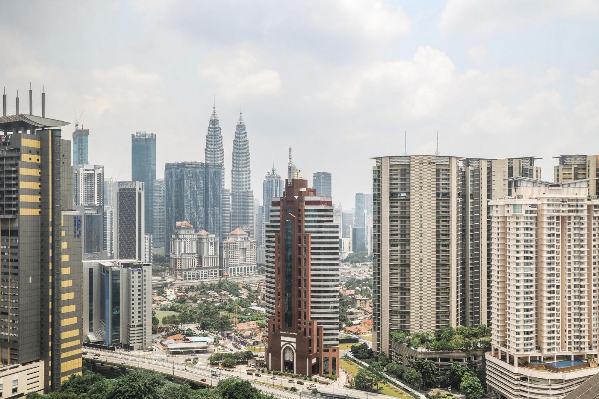 Expressionz Klcc By Ec *