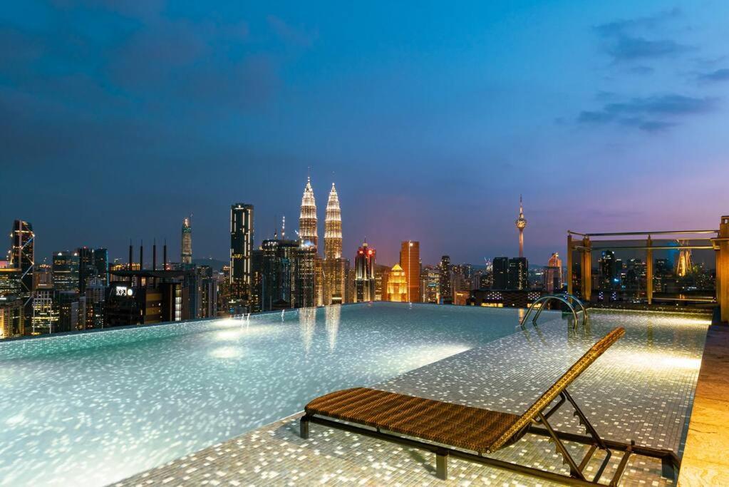 Expressionz Klcc By Ec *